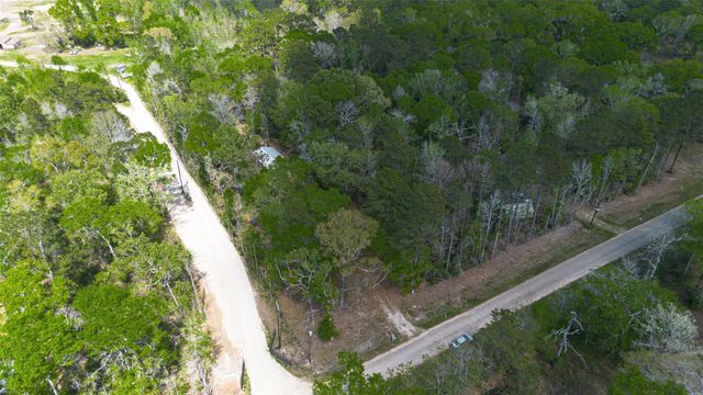 364 County Road 3892 W, Cleveland, TX 77328