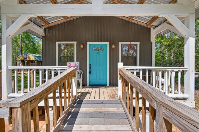 364 County Road 3892 W, Cleveland, TX 77328