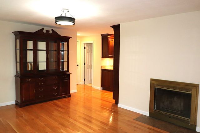 146 Walnut St, Shrewsbury, MA 01545