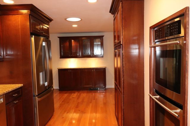 146 Walnut St, Shrewsbury, MA 01545