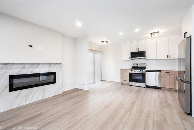 1101 Williamsburg Road, Country Club Hills, IL 60478