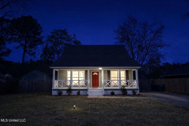 2617 Tampica Road, Gautier, MS 39553