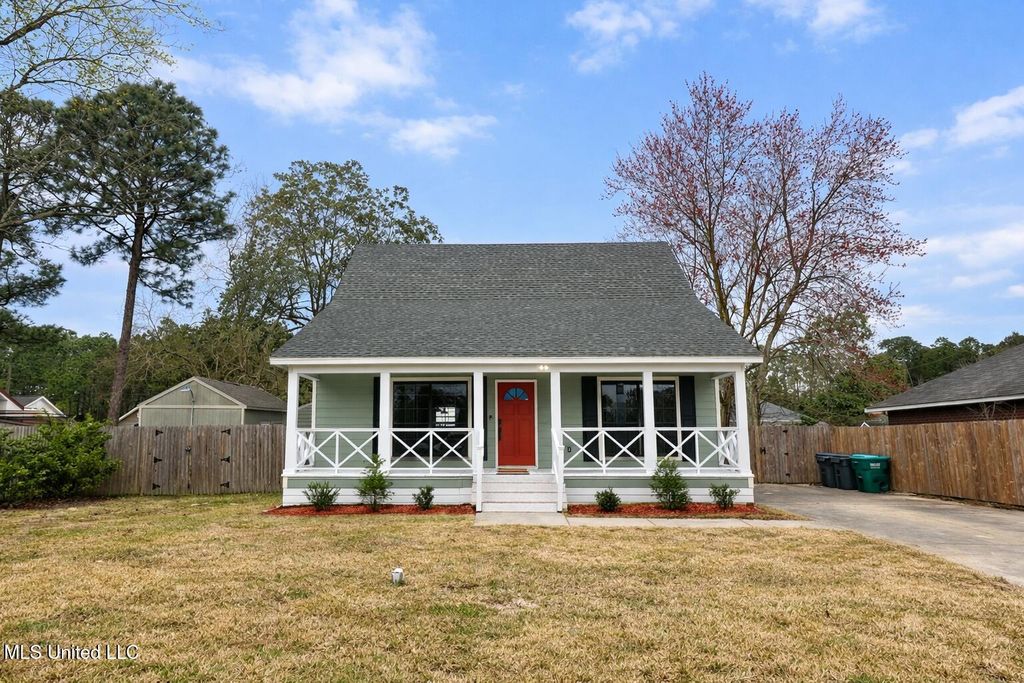 2617 Tampica Road, Gautier, MS 39553