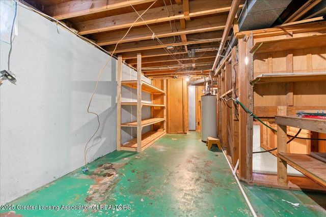 1301 S Briarfield Drive, Lansing, MI 48910