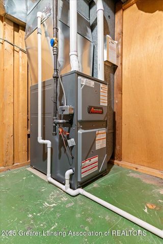 1301 S Briarfield Drive, Lansing, MI 48910