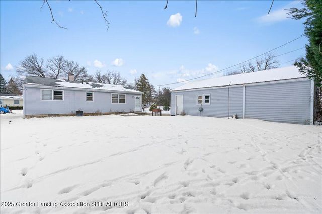 1301 S Briarfield Drive, Lansing, MI 48910