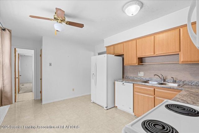 1301 S Briarfield Drive, Lansing, MI 48910