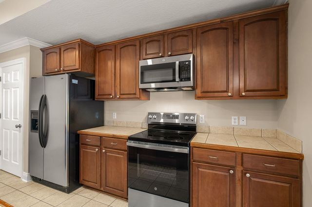 34 Clear Springs Ct., Hattiesburg, MS 39402