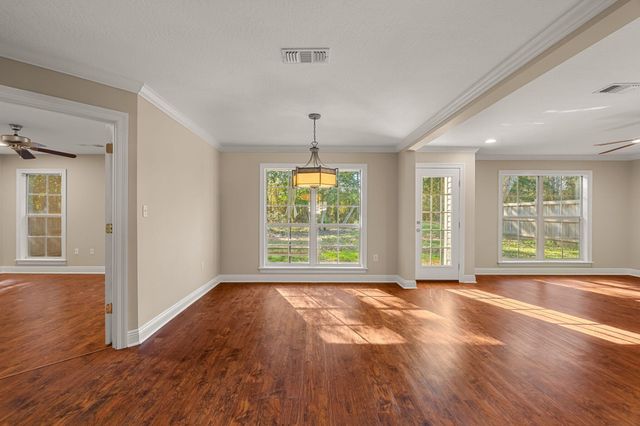 34 Clear Springs Ct., Hattiesburg, MS 39402