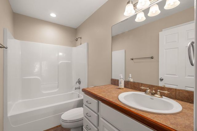 34 Clear Springs Ct., Hattiesburg, MS 39402