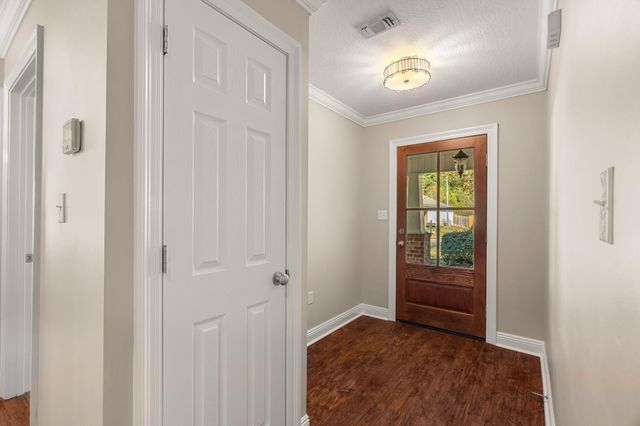 34 Clear Springs Ct., Hattiesburg, MS 39402