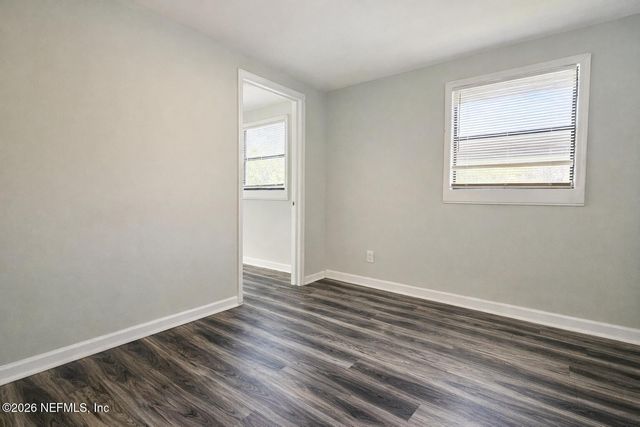 7563 JOHN F KENNEDY Drive W, Jacksonville, FL 32219