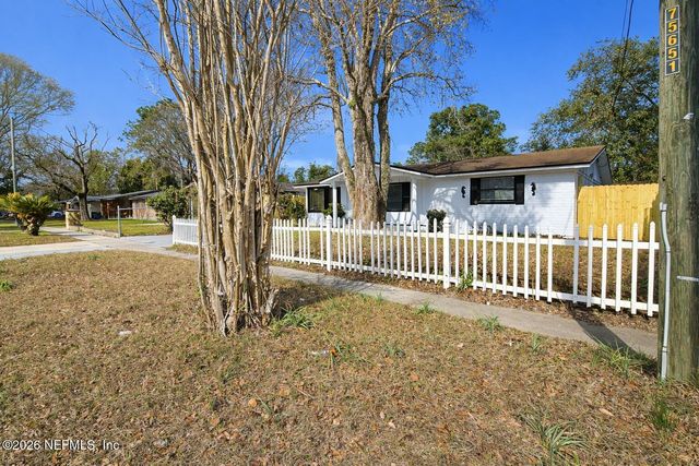 7563 JOHN F KENNEDY Drive W, Jacksonville, FL 32219