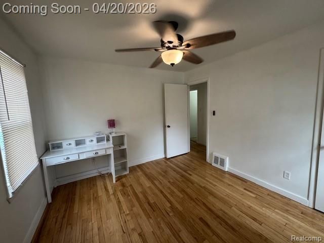 285 W Maple Road, Clawson, MI 48017