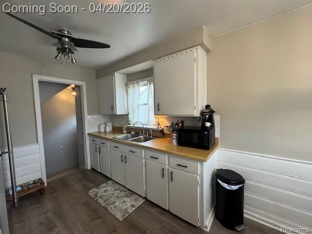285 W Maple Road, Clawson, MI 48017