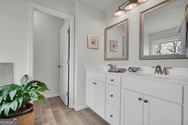 6445 Crosscreek Lane, Flowery Branch, GA 30542