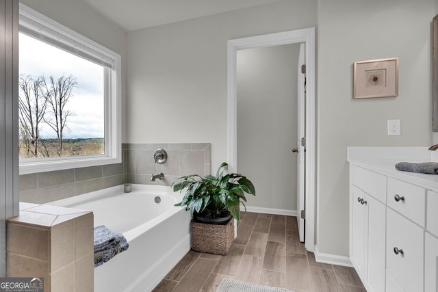 6445 Crosscreek Lane, Flowery Branch, GA 30542