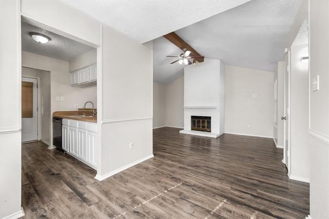 708 Woodland Court, Kennedale, TX 76060