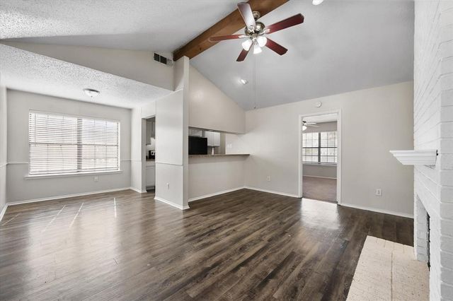 708 Woodland Court, Kennedale, TX 76060