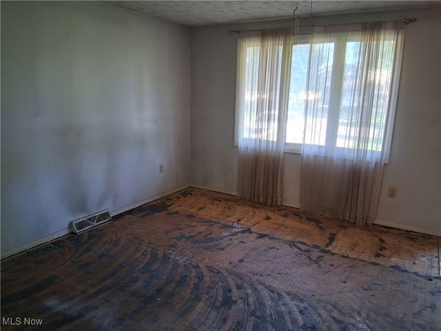 583 Santa Monica Circle, Youngstown, OH 44505