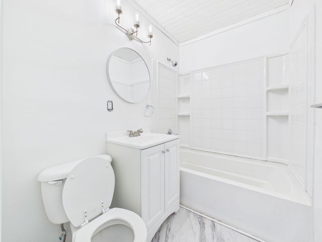 3232 S Gordon Ave, Wichita, KS 67217