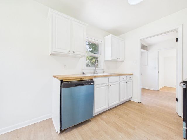 3232 S Gordon Ave, Wichita, KS 67217