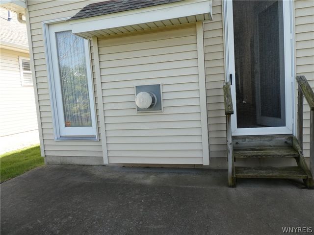 17 Parwood Trail, Cheektowaga, NY 14043