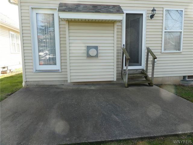 17 Parwood Trail, Cheektowaga, NY 14043