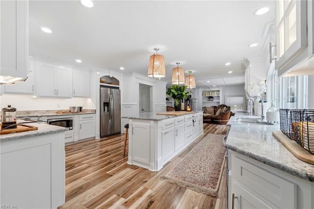 1901 Prince Edward DR, Chesapeake, VA 23322