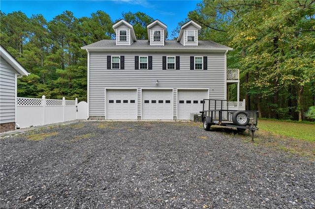 1901 Prince Edward DR, Chesapeake, VA 23322