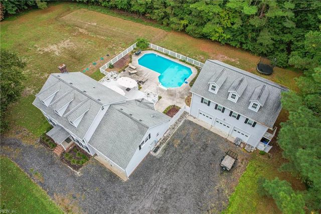 1901 Prince Edward DR, Chesapeake, VA 23322