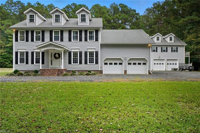1901 Prince Edward DR, Chesapeake, VA 23322