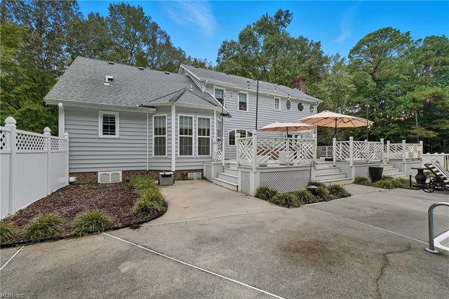 1901 Prince Edward DR, Chesapeake, VA 23322