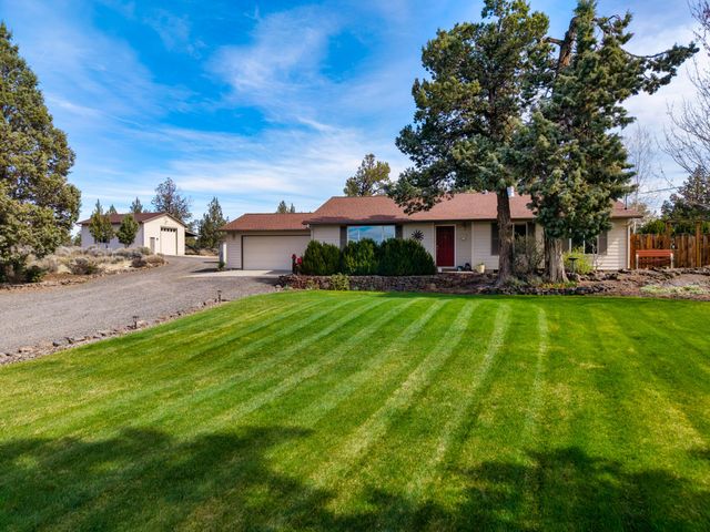 6563 NW Homestead Way, Redmond, OR 97756