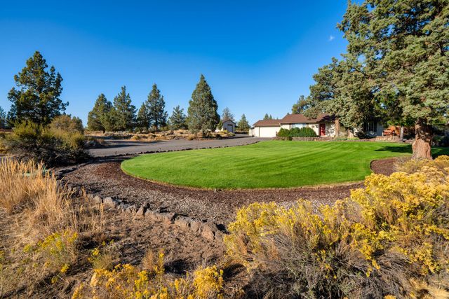 6563 NW Homestead Way, Redmond, OR 97756