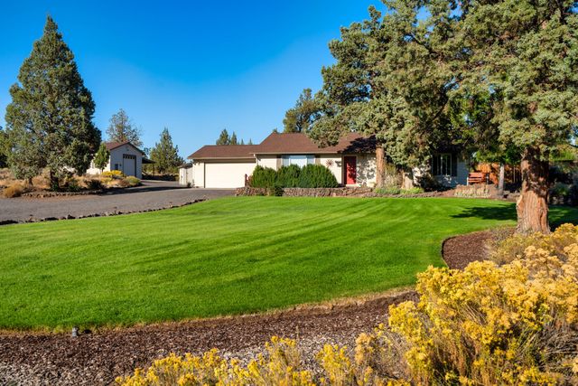 6563 NW Homestead Way, Redmond, OR 97756