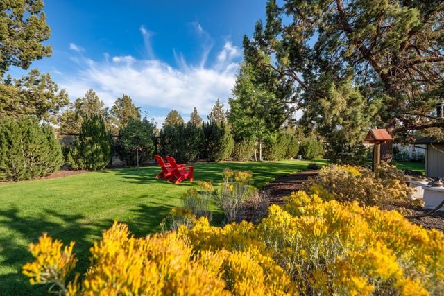 6563 NW Homestead Way, Redmond, OR 97756