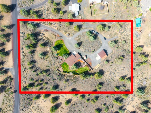 6563 NW Homestead Way, Redmond, OR 97756