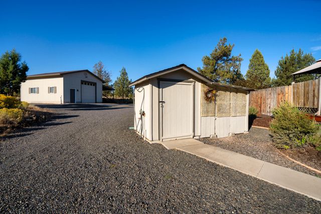 6563 NW Homestead Way, Redmond, OR 97756