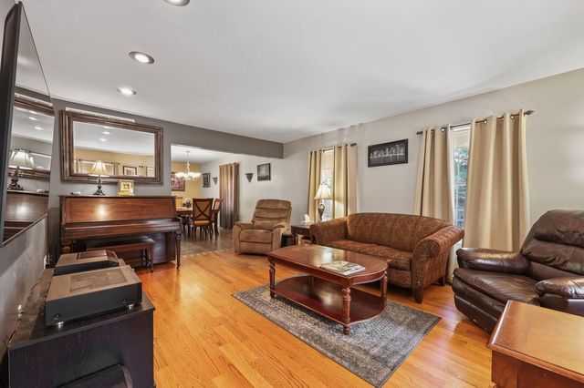 176 Bennetts Mills Road, Jackson, NJ 08527