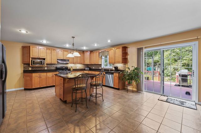 176 Bennetts Mills Road, Jackson, NJ 08527