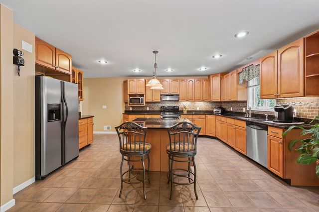 176 Bennetts Mills Road, Jackson, NJ 08527