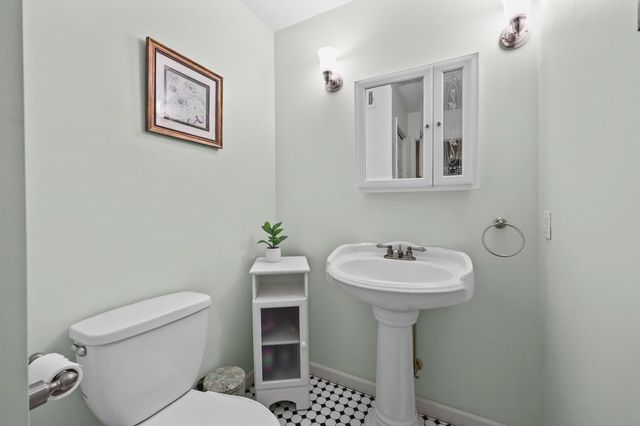 176 Bennetts Mills Road, Jackson, NJ 08527