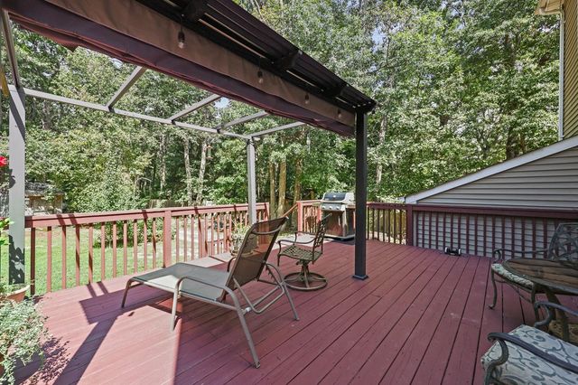 176 Bennetts Mills Road, Jackson, NJ 08527