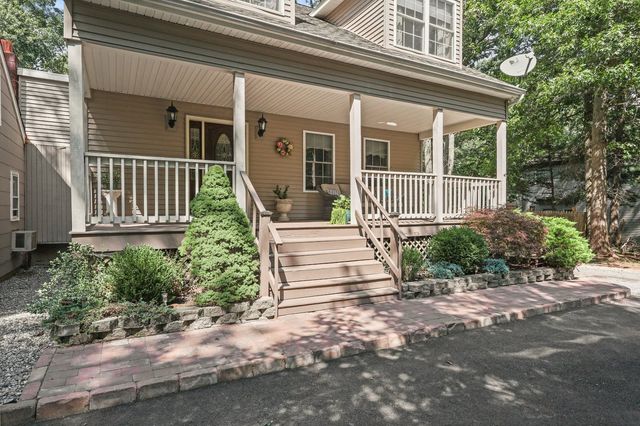 176 Bennetts Mills Road, Jackson, NJ 08527