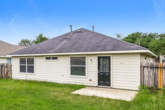4018 Falvel Shadow Creek Drive, Spring, TX 77388
