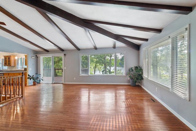 2075 Hidden Valley Drive, Crown Point, IN 46307