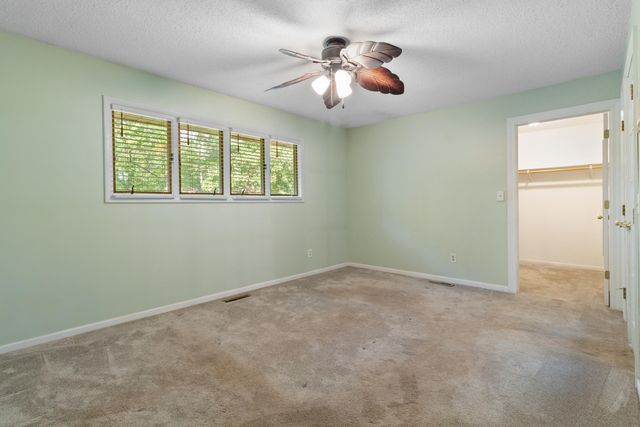 2075 Hidden Valley Drive, Crown Point, IN 46307