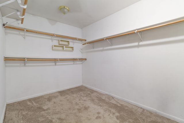 2075 Hidden Valley Drive, Crown Point, IN 46307