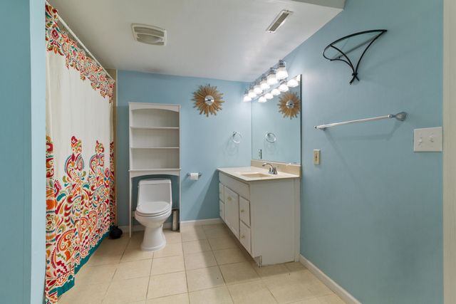 2075 Hidden Valley Drive, Crown Point, IN 46307